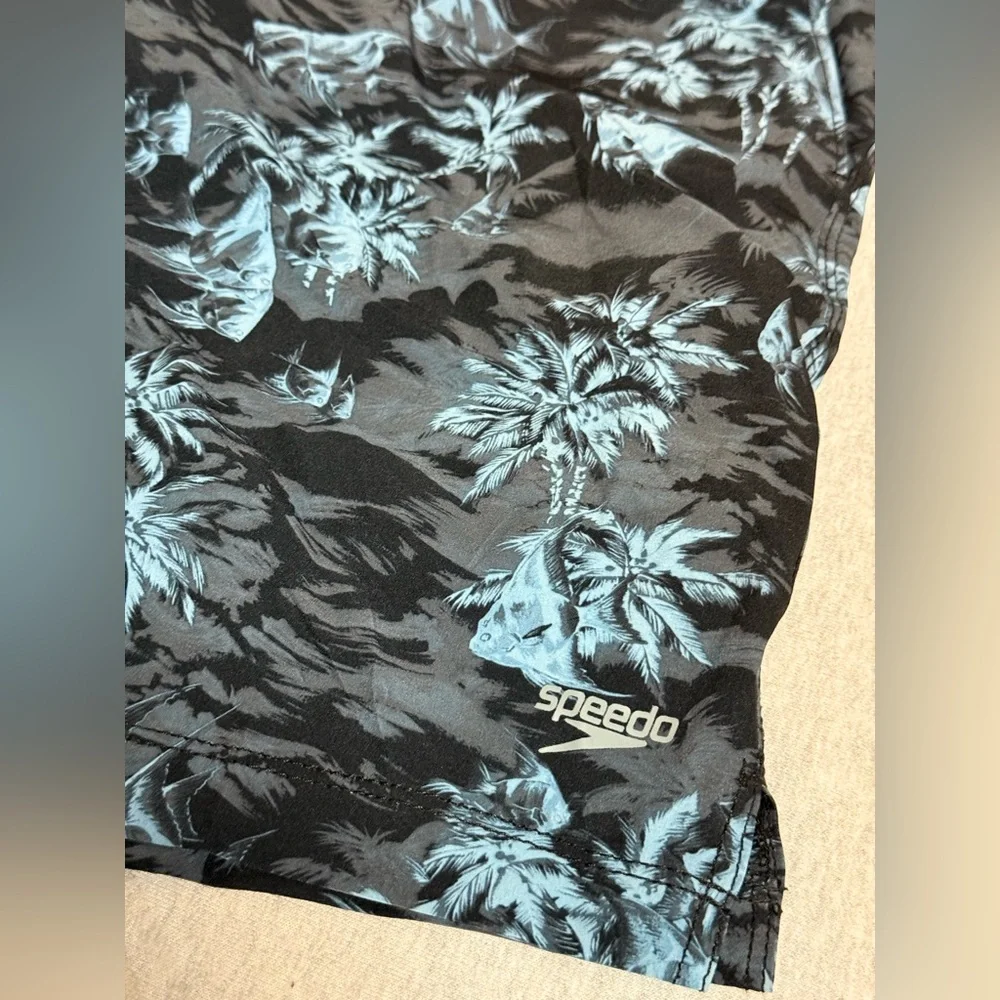 Speedo Men's Tropical Camo‎ Swim Trunks 🌴🏊♂️